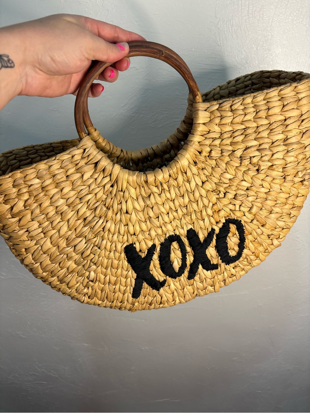 Hatattack crescent-shaped woven straw tote bag